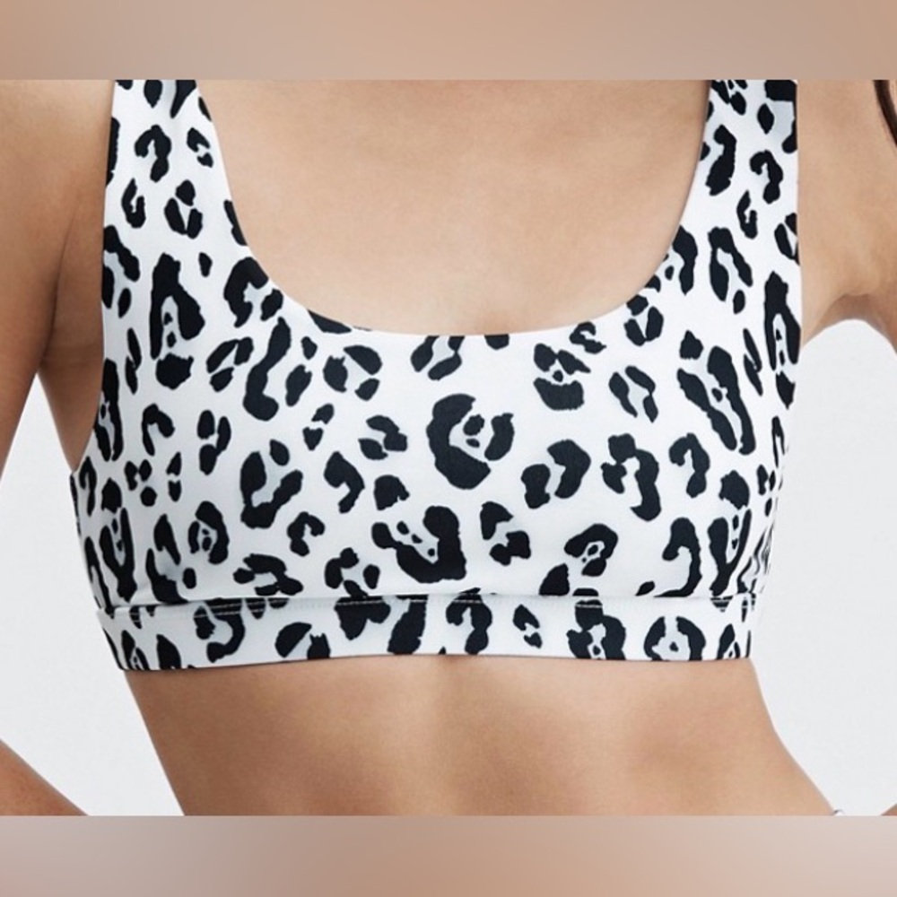 Fabletics- Lola Low Impact Leopard Print Activewear Sports Bra. Size M